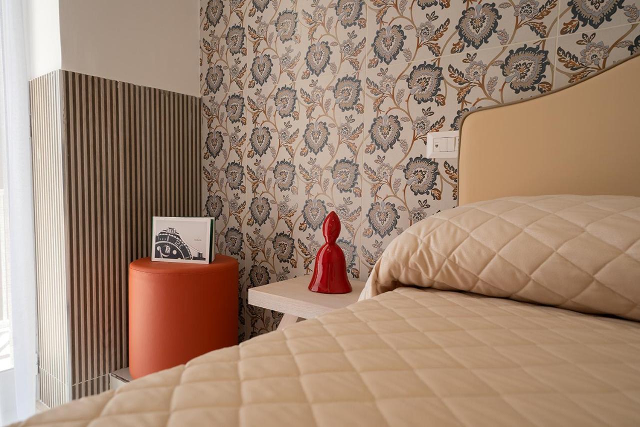 P.C. Boutique H. De Gasperi, Napoli Centro, By Clapa Group Hotel Kültér fotó